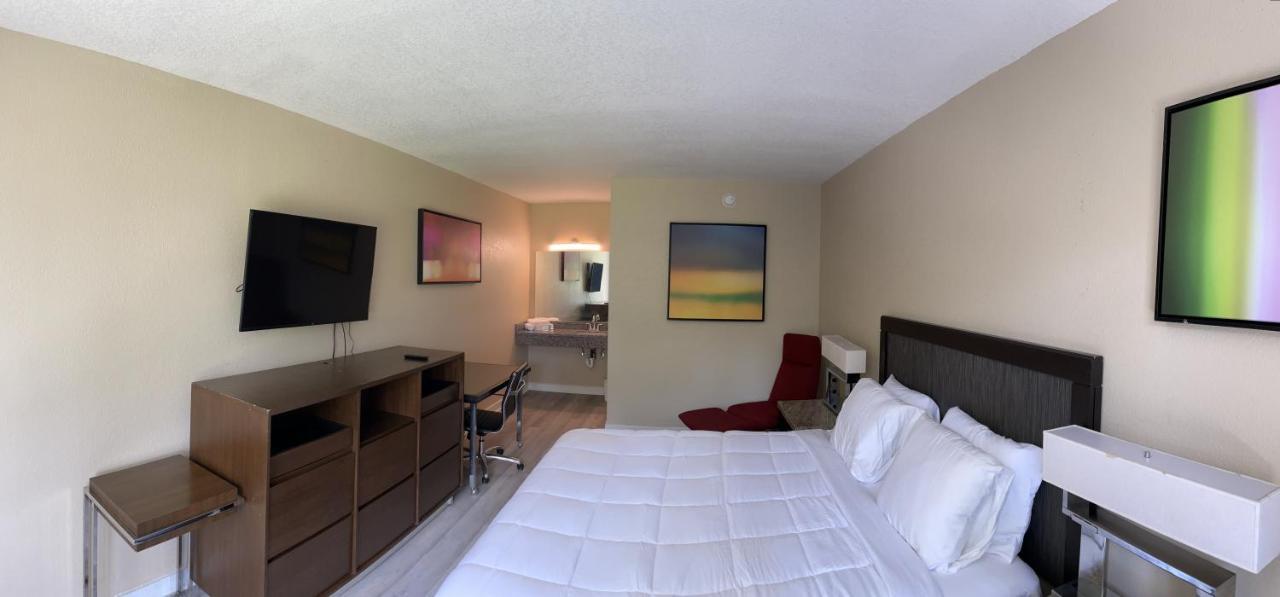 Econo Lodge Jennings Exterior photo